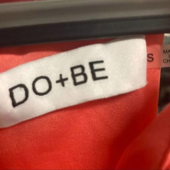 DO + BE Coral Off the Shoulder Ruffle Mini Cocktail Dress Small - Picture 4 of 5